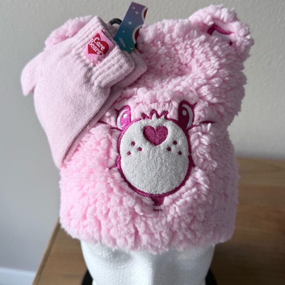 NWT Care Bears Pink Cheer Bear soft fleece hat and mittens set